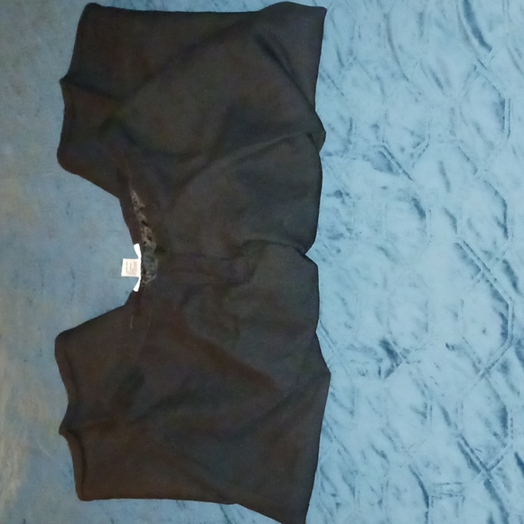 Black Linen Capri Pants - Picture 2 of 2